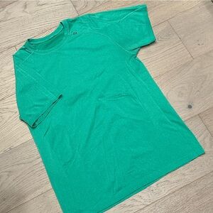 Lululemon Metal Vent Tech short sleeve